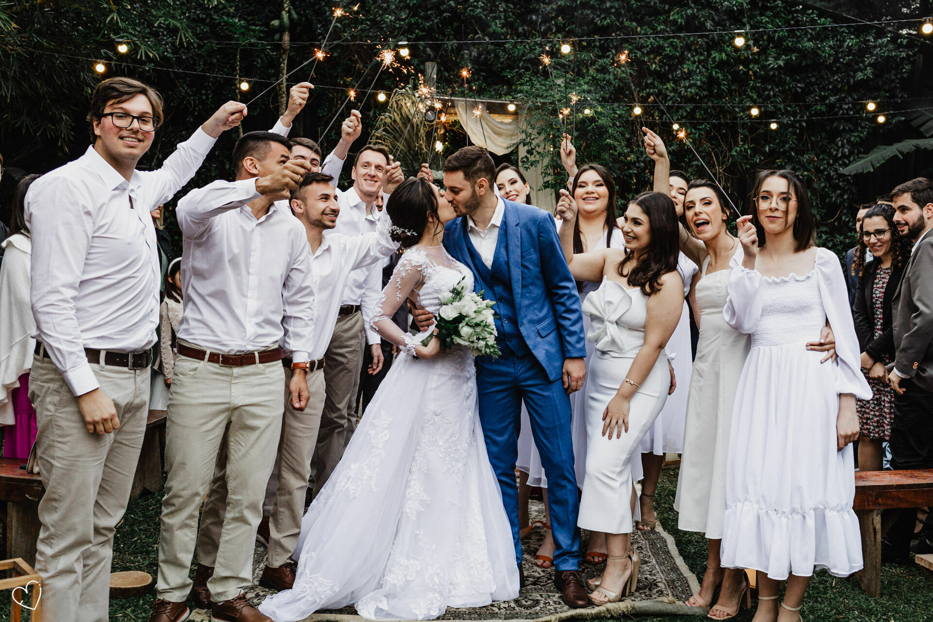 Foto QUAL A COR DO VESTIDO DAS MADRINHAS? Foto QUAL A COR DO VESTIDO DAS MADRINHAS? - Imagem 12
