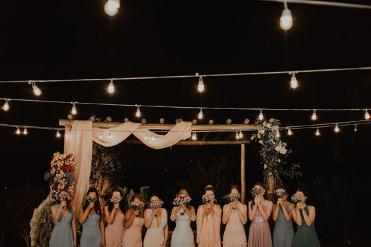 Como escolher suas madrinhas de casamento... Como escolher suas madrinhas de casamento...