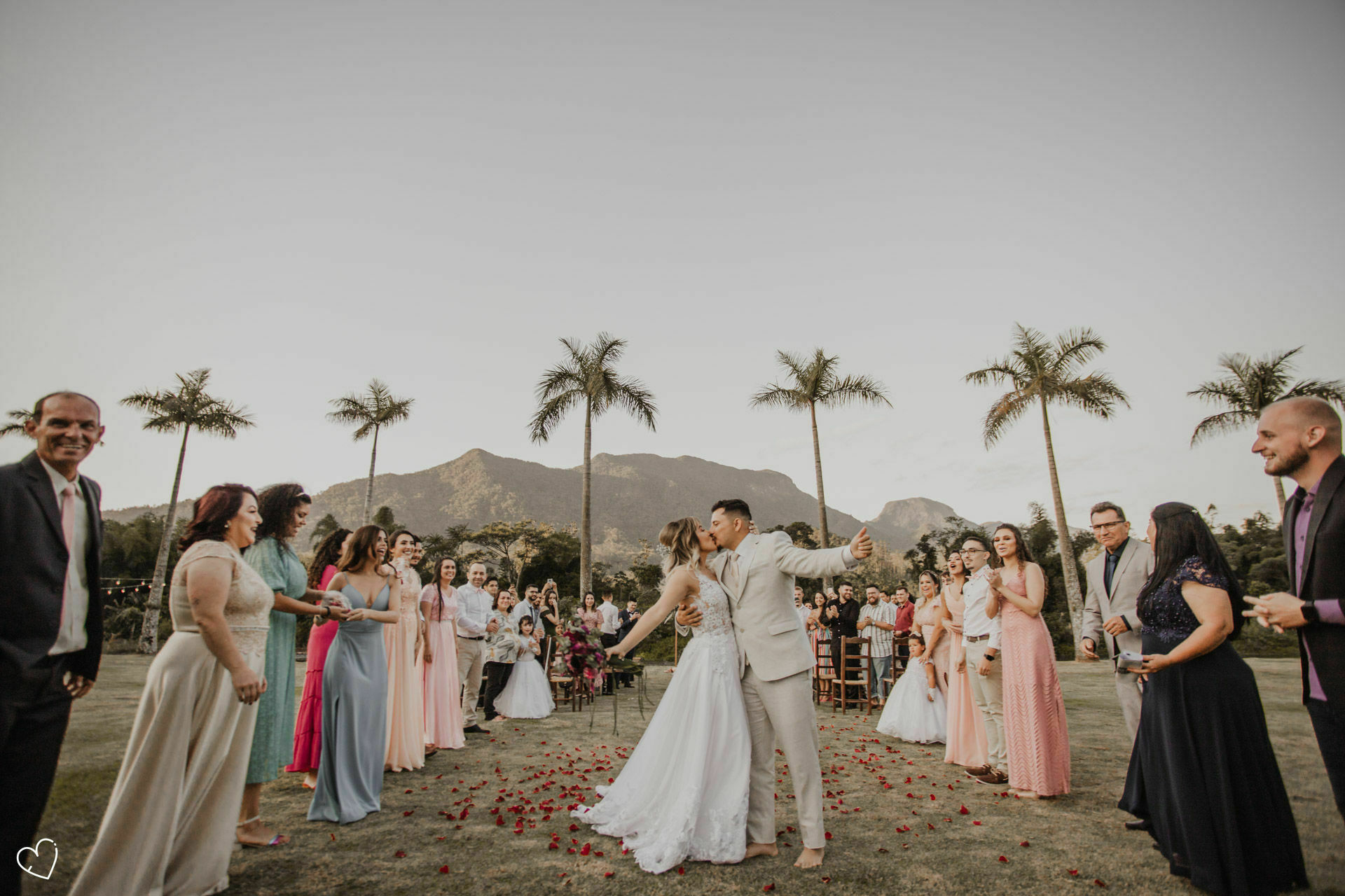 Foto 5 DICAS ESSENCIAIS PARA SEU CASAMENTO QUE VOCÊ NÃO PENSOU Foto 5 DICAS ESSENCIAIS PARA SEU CASAMENTO QUE VOCÊ NÃO PENSOU - Imagem 1